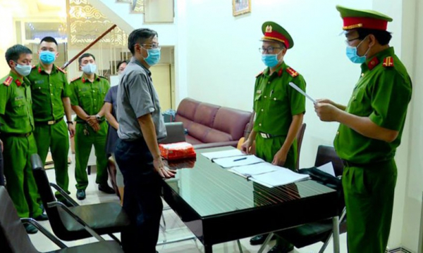 Chỉ mới 1 vụ án, cựu chủ tịch Khánh Hòa đối mặt 12 năm tù