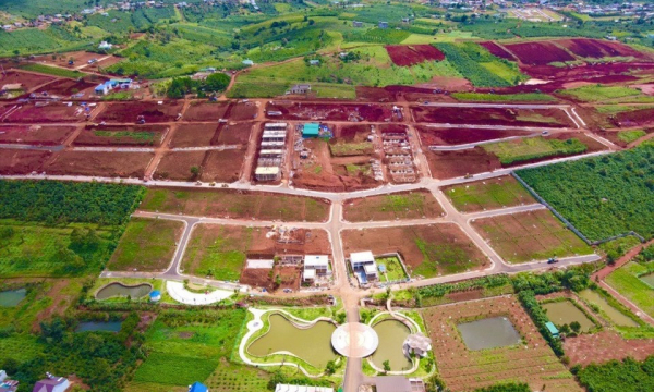 “Thủ phủ” phân lô ở Lâm Đồng: Đất quy hoạch công viên, sân golf, đất giáo dục cũng bị băm nát để bán