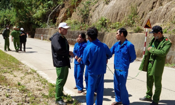 Lâm Đồng: Bắt giữ nhóm phá rừng, phát hiện chủ mưu mang theo súng, đạn