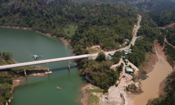 Ngang nhiên chiếm đất khu vực lòng hồ Thủy điện Đồng Nai 3, phạt 500 triệu đồng