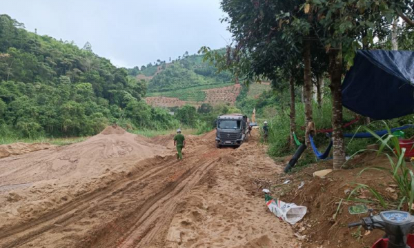 Đắk Nông: Phóng viên bị hành hung khi tiếp cận hiện trường khai thác cát trái phép tại xã Quảng Hòa huyện Đắk Glong
