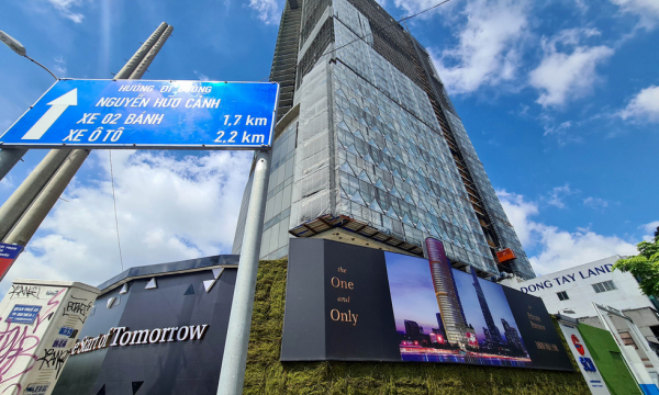 Tòa nhà chọc trời ‘làm xấu bộ mặt' TP.HCM hơn 10 năm có chủ mới, đổi tên thành IFC One Saigon