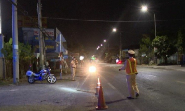 Tiền Giang: Đội trưởng cảnh sát giao thông điều khiển ô tô khi có nồng độ cồn