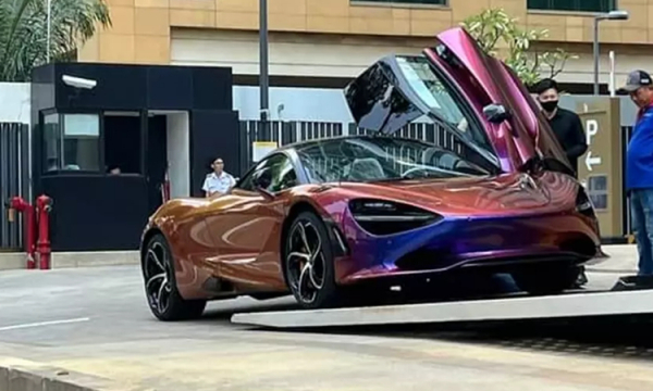 McLaren 750S gần 20 tỷ màu sơn “tắc kè” đầu tiên về Việt Nam