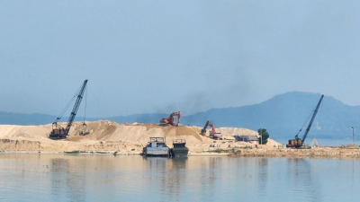 Tây Ninh: Ngắm nhìn những bãi tập kết cát 