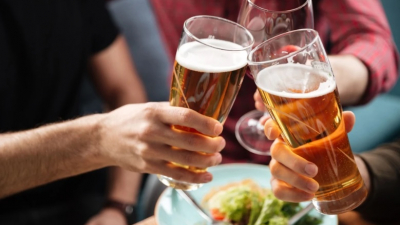 Khuyến cáo theo Cục Y tế dự phòng cho người uống rượu bia dịp lễ tết