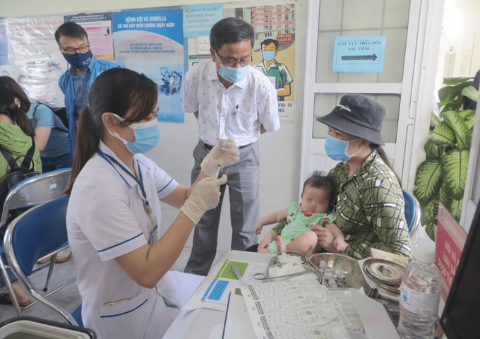 Bình Thuận: Hạn chế số ca mắc sởi bằng cách tiêm vắc xin, tránh dịch bùng phát trên diện rộng