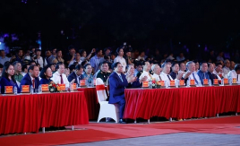 Thủ tướng Phạm Minh Chính dự chương trình nghệ thuật đặc biệt Kỷ niệm 70 năm Chiến thắng Điện Biên Phủ