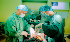 Bệnh viện huyện Bình Chánh lần đầu thay khớp háng cho bệnh nhân 70 tuổi