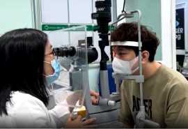 Không tự ý điều trị bệnh đau mắt đỏ