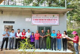 Lâm Đồng: Bàn giao nhà tình thương cho hộ nghèo xã B’Lá