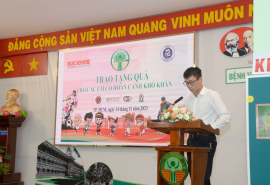 Trao tặng 89 triệu đồng viện phí cho các bệnh nhi có hoàn cảnh khó khăn tại Bệnh viện Nhi đồng 2