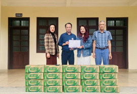 Nestlé Việt Nam trao tặng gần 6.000 phần quà cho các gia đình có hoàn cảnh khó khăn nhân dịp Tết Nguyên đán