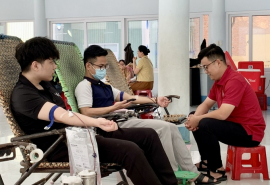 Hơn 130 đoàn viên, người lao động ngành y tế Gia Lai hiến máu tình nguyện
