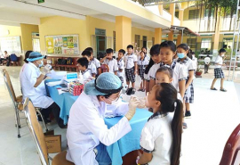 Cần Thơ: Khám và hướng dẫn cách chăm sóc răng miệng cho học sinh trên địa bàn huyện Thới Lai