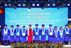 Trường Đại học Luật TP.HCM trao bằng cử nhân luật cho 263 học viên hệ vừa làm vừa học