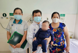 Cần Thơ: Phẫu thuật vá thông liên thất cho bé trai 9 tháng tuổi