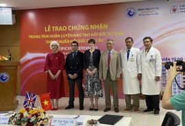 Bệnh viện đầu tiên tại Việt Nam được chứng nhận đào tạo hồi sức sơ sinh theo chuẩn châu Âu
