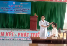 Đắk Nông: Trung tâm y tế huyện Krông Nô tổ chức tập huấn chăm sóc mắt