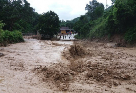 Kon Tum: Chủ động ứng phó mưa lớn, sạt lở đất