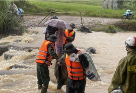 Nghệ An: Di dời khẩn cấp 26 hộ dân, 126 nhân khẩu do sạt lở núi ở huyện Quế Phong