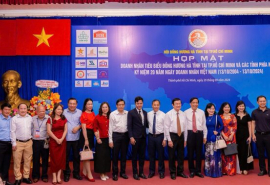 Hội đồng hương Hà Tĩnh tại TP. HCM họp mặt nhân kỷ niệm 20 năm Ngày Doanh nhân, Doanh nghiệp Việt Nam