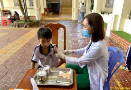 Cà Mau: Triển khai chiến dịch tiêm vắc xin Sởi - Rubella cho nhóm trẻ từ 12 - 17 tháng và trẻ từ 18 tháng - 10 tuổi