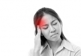 Nguyên nhân phổ biến gây ra chứng đau đầu bên phải