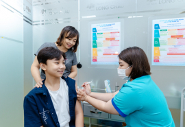 Phòng ngừa các biến chứng nguy hiểm của cúm mùa bằng vaccine