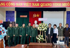 Thăm và chúc mừng Trung tâm Kiểm soát bệnh tật Lâm Đồng nhân Ngày Thầy thuốc Việt Nam