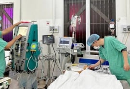 TP. Huế: Cứu sống bé gái 7 tuổi bị viêm cơ tim cấp, sốc tim nặng