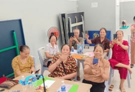 Lớp học kỹ năng số đầu tiên cho người cao tuổi tại CitiHome: Hơn cả một buổi học công nghệ