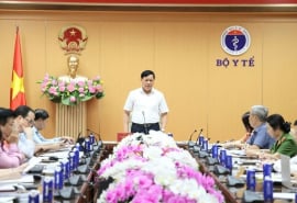 Rà soát về thể chế liên quan đến quản lý, đăng ký, tự công bố thuốc, thực phẩm, sữa trên thị trường