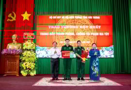 Sóc Trăng: Trao thưởng đột xuất cho lực lượng Biên phòng có thành tích trong phòng, chống ma túy