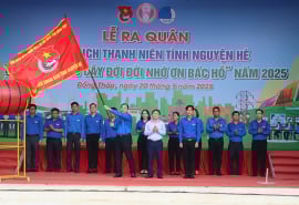 Đồng Tháp: Sôi nổi lễ ra quân chiến dịch thanh niên tình nguyện hè 2025