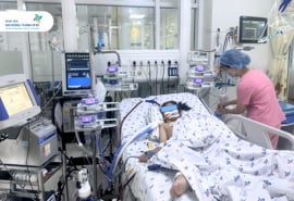 Cứu sống bệnh nhi viêm phổi suy hô hấp nặng nhờ kỹ thuật ECMO