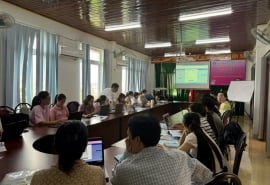 Tập huấn sử dụng sổ theo dõi sức khỏe bà mẹ, trẻ em phiên bản giấy và điện tử tại Đắk Lắk