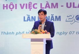Sinh viên tiếp cận hàng trăm cơ hội việc làm tại Ngày hội Ulaw Career A Day 2025