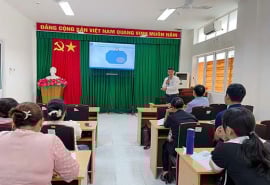 Cần Thơ: Tập huấn chăm sóc và điều trị HIV/AIDS cơ bản cho cán bộ y tế mới