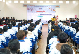Hội Thầy thuốc trẻ Bình Dương mang đông ấm đến vùng cao tỉnh Lào Cai