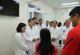 Sản phụ Singapore được chuyển viện an toàn, tiếp tục điều trị tại Bệnh viện Sản Nhi Singapore