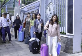 Cán bộ, giảng viên Trường Đại học Luật TP.HCM lên đường làm nhiệm vụ tại kỳ thi tốt nghiệp THPT 2025