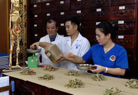 Từ 1/9: Bảo hiểm y tế thanh toán thuốc y học cổ truyền, dược liệu