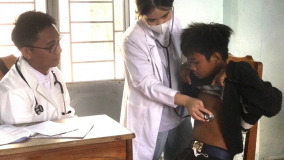 Gia Lai: Khám bệnh, cấp thuốc miễn phí cho 800 người dân xã Ia Mlah