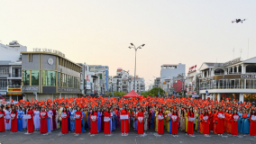 An Giang: 1.500 người tham gia ngày hội, diễu hành tôn vinh áo dài truyền thống Việt Nam