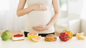 Lưu ý những thực phẩm mẹ bầu nên tránh khi mang thai 7 tuần