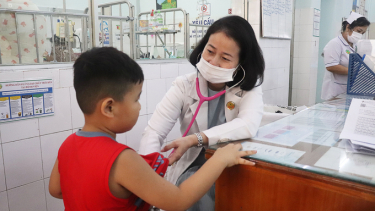 Bệnh nhi liên quan vụ ngộ độc bánh mì ở Đồng Nai đang điều trị tại Bệnh viện Nhi đồng 2 có chuyển biến tích cực