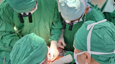 Lần đầu phẫu thuật thành công ghép vạt da cân tự do có cuống mạch rời