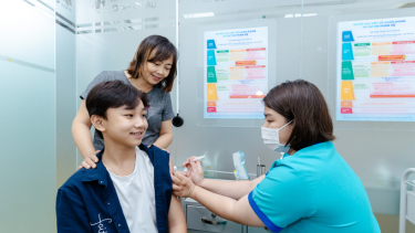 Phòng ngừa các biến chứng nguy hiểm của cúm mùa bằng vaccine