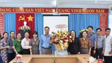 Bà Rịa - Vũng Tàu: UBND TP. Vũng Tàu thăm và chúc mừng Ngày Thầy thuốc Việt Nam